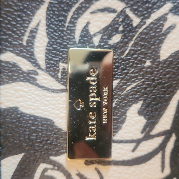 Kate Spade Floral - Picture 2 of 7